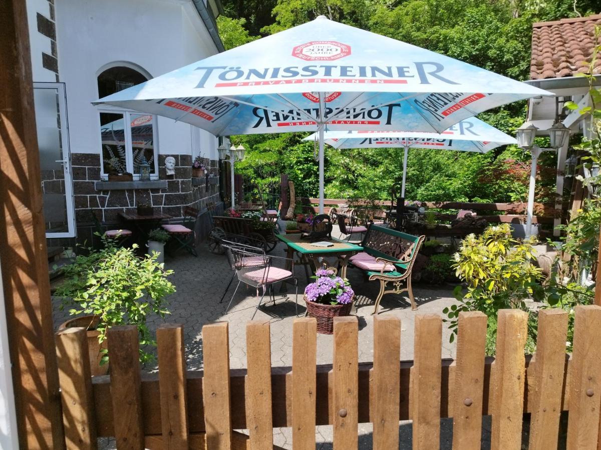 Schmoekermuehle Bed & Breakfast Andernach Bagian luar foto