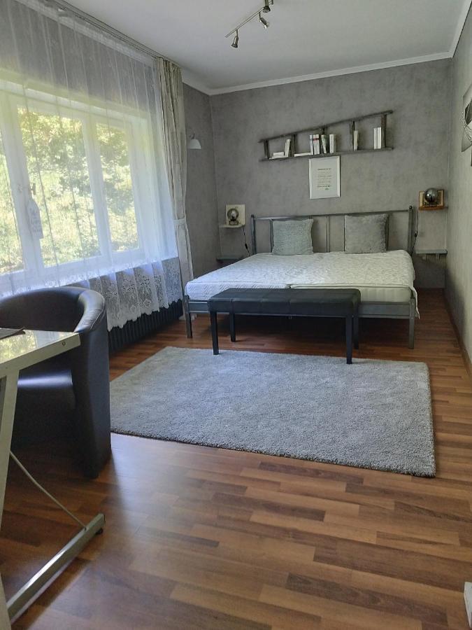 Schmoekermuehle Bed & Breakfast Andernach Bagian luar foto